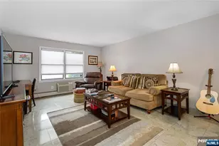 25 Market Street 4, Saddle Brook Township, NJ 07663 - Photo 3
