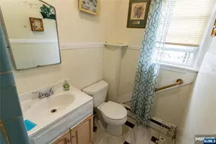 65 Taylor St, Newark, NJ 07104 - Photo 23