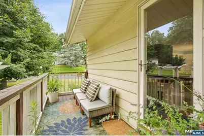 5 The Glen, Cedar Grove, NJ 07009 - Photo 29