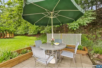 5 The Glen, Cedar Grove, NJ 07009 - Photo 27