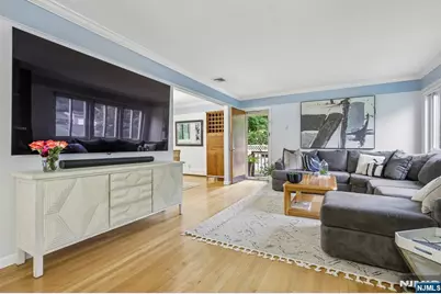 5 The Glen, Cedar Grove, NJ 07009 - Photo 7