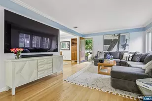 5 The Glen, Cedar Grove, NJ 07009 - Photo 7
