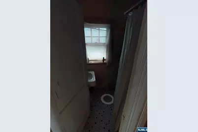 149 Pomona Avenue, Newark, NJ 07112 - Photo 9