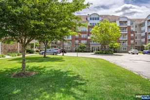 8421 Warrens Way 421, Wanaque, NJ 07465 - Photo 41