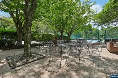 302 Chase Court 302 #302, Edgewater, NJ 07020 - Photo 35