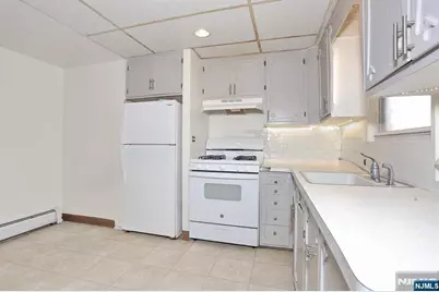 325 New Bridge Road, Bergenfield, NJ 07621 - Photo 11
