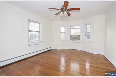325 New Bridge Road, Bergenfield, NJ 07621 - Photo 7