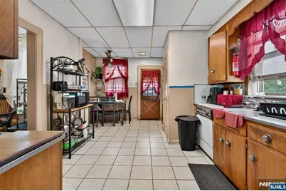 85 10th Street, Newark, NJ 07107 - Photo 5