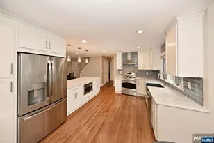 211 Spruce St, Midland Park, NJ 07432 - Photo 9