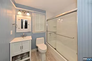 211 Spruce St, Midland Park, NJ 07432 - Photo 17