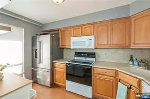 1068 Treetops, Wharton, NJ 07885 - Photo 5