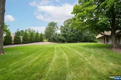 817 Peach Tree Lane, Franklin Lakes, NJ 07417 - Photo 45