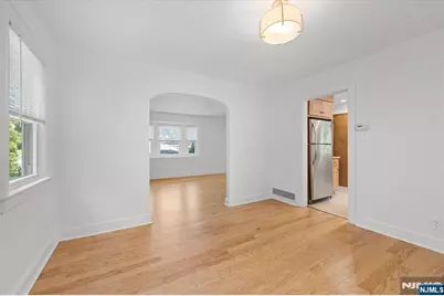 367 Essex Avenue, Bloomfield, NJ 07003 - Photo 13