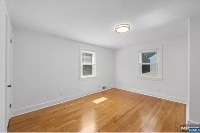 367 Essex Avenue, Bloomfield, NJ 07003 - Photo 25