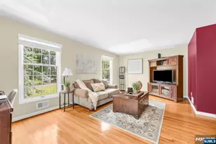 15 Nuthatcher Ct, Wayne, NJ 07470 - Photo 11