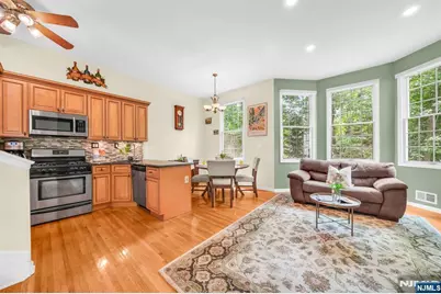 15 Nuthatcher Court, Wayne, NJ 07470 - Photo 3