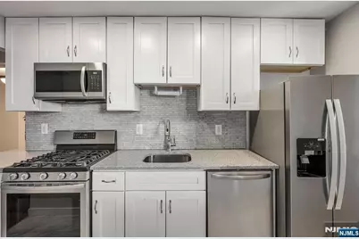 8300 Boulevard East 4D #4D, North Bergen, NJ 07047 - Photo 7