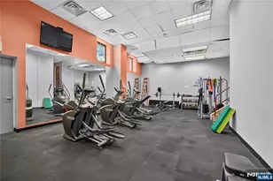 60 Parkway Dr 10C, East Orange, NJ 07017 - Photo 7