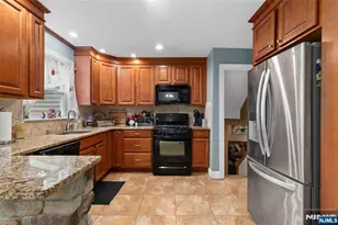 138 William St, Little Falls Township, NJ 07424 - Photo 7
