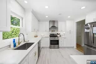 45 Ravine Ave, Wyckoff Township, NJ 07481 - Photo 9