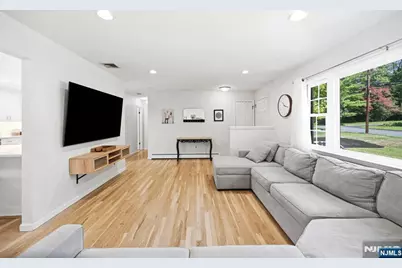 45 Ravine Avenue, Wyckoff Township, NJ 07481 - Photo 5