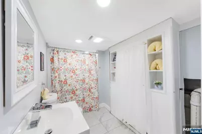 61-63 Keer, Newark, NJ 07112 - Photo 21
