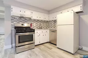 662 Ten Eyck Ave, Lyndhurst Township, NJ 07071 - Photo 17