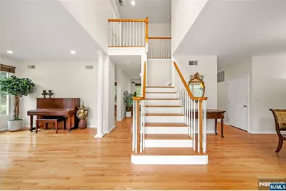 7 Woods Edge, Old Tappan, NJ 07675 - Photo 3