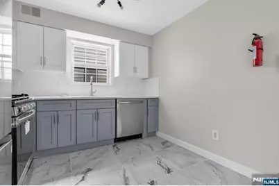 533 S 10th Street, Newark, NJ 07103 - Photo 7