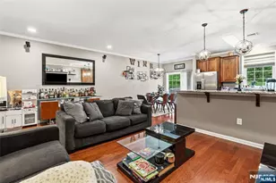 18 Bahr Cir, Verona, NJ 07044 - Photo 5