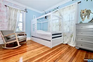 233 Hamilton Pl, Hackensack, NJ 07601 - Photo 15