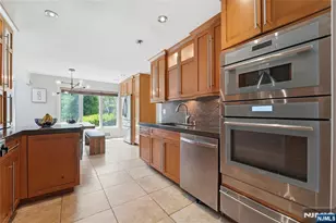 8 Bayard Ln, Mahwah, NJ 07430 - Photo 13