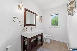8 Bayard Ln, Mahwah, NJ 07430 - Photo 31