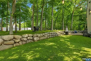8 Bayard Ln, Mahwah, NJ 07430 - Photo 41