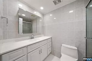 200 Winston Dr 1518, Cliffside Park, NJ 07010 - Photo 15