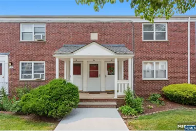484 Crestwood Avenue 34 #34, Hackensack, NJ 07601 - Photo 3