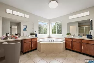 628 Skyline Dr, Jefferson Township, NJ 07849 - Photo 21