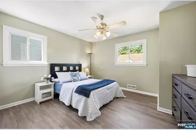 298 Fairway Avenue, Belleville, NJ 07109 - Photo 7