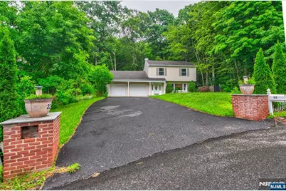 22 Karen Road, Vernon, NJ 07422 - Photo 1