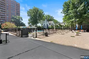 285 Aycrigg Ave 15C, Passaic, NJ 07055 - Photo 21