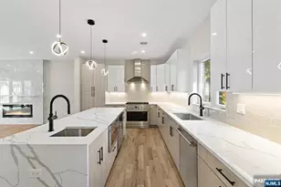 264 Beverly Hills Rd, Fort Lee, NJ 07024 - Photo 11