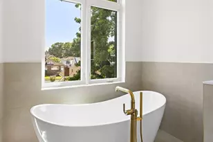 264 Beverly Hills Rd, Fort Lee, NJ 07024 - Photo 31