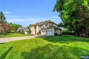 512 Brook Ave, River Vale Township, NJ 07675 - Photo 3
