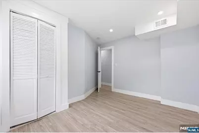 24 Kingsley Street, West Orange Township, NJ 07052 - Photo 17