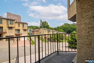 20 Veterans Way, Edgewater, NJ 07020 - Photo 23