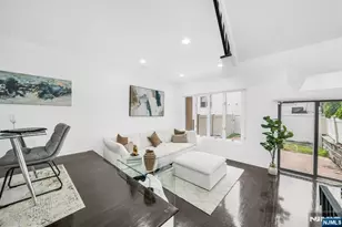 20 Veterans Way, Edgewater, NJ 07020 - Photo 3