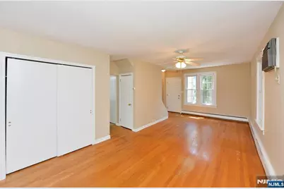 209 Merritt Avenue, Bergenfield, NJ 07621 - Photo 7