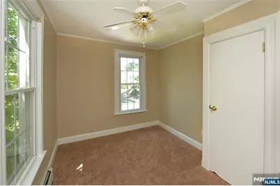 209 Merritt Avenue, Bergenfield, NJ 07621 - Photo 17
