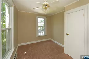 209 Merritt Ave, Bergenfield, NJ 07621 - Photo 17