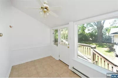 209 Merritt Avenue, Bergenfield, NJ 07621 - Photo 11